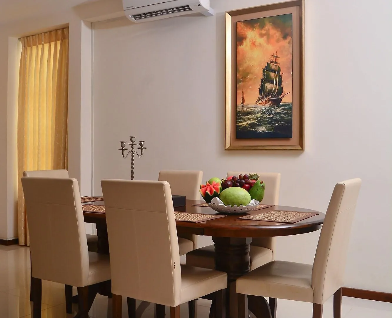 Unique Towers Luxury Boutique Suites Colombo