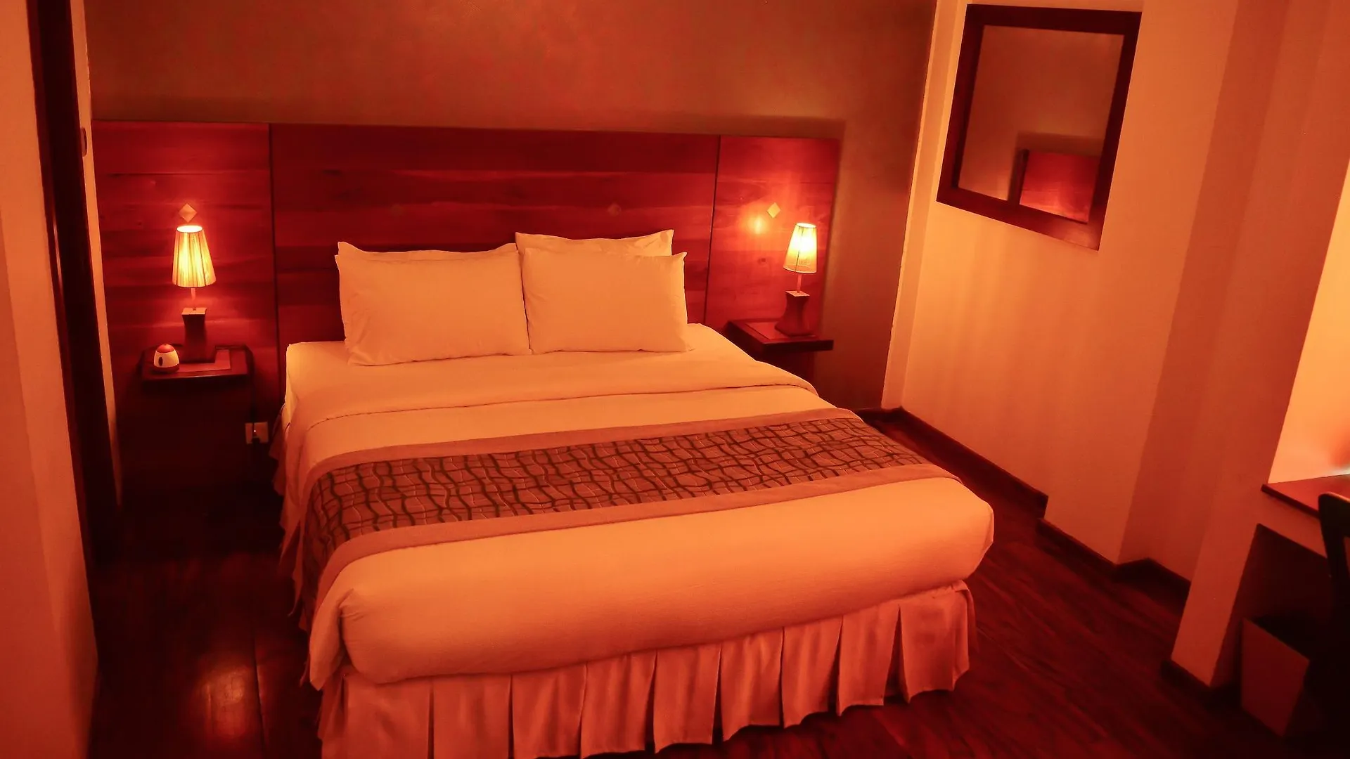 Unique Towers Luxury Boutique Suites Colombo 0*,  Sri Lanka
