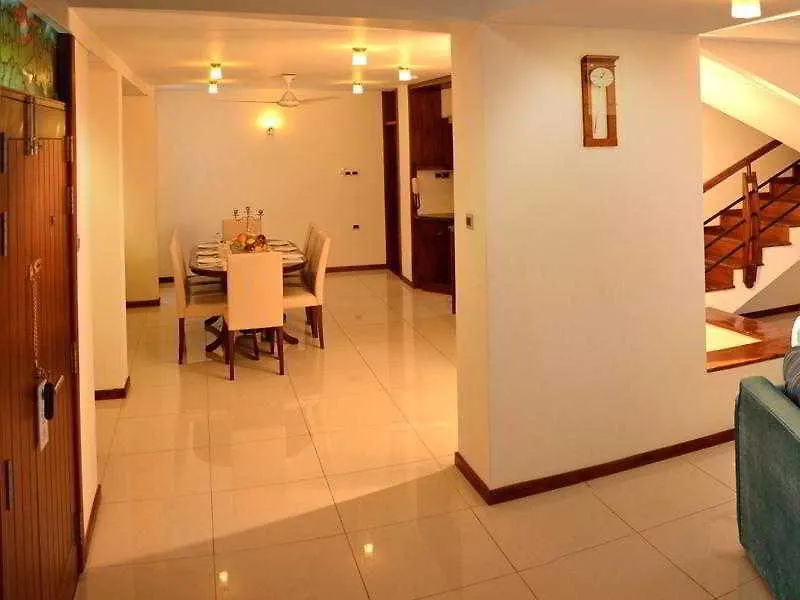 Unique Towers Luxury Boutique Suites Colombo Apartment